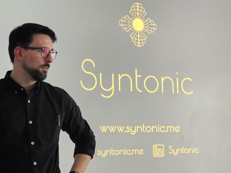 Syntonic